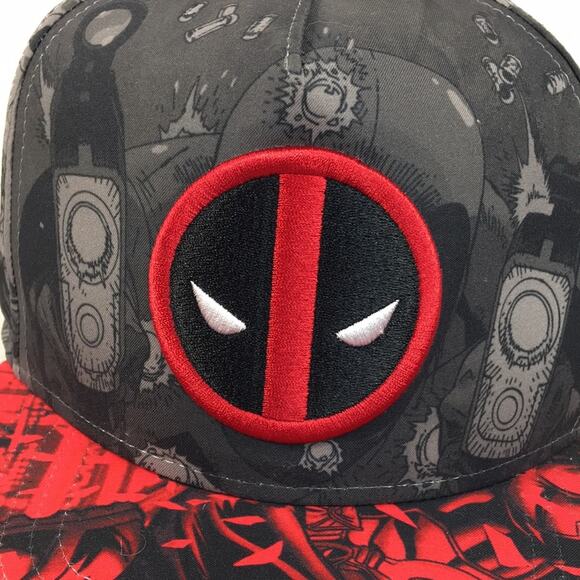 Marvel Comics Deadpool Snapback Trucker Hat Cap - Picture 8 of 15